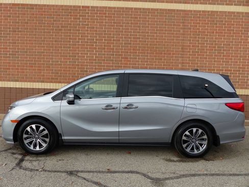 Used 2024 Honda Odyssey EX-L image 5