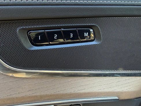 Used 2025 Volvo XC90 B6 Plus image 16