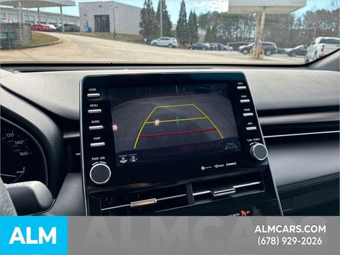 Used 2022 Toyota Avalon XLE image 22
