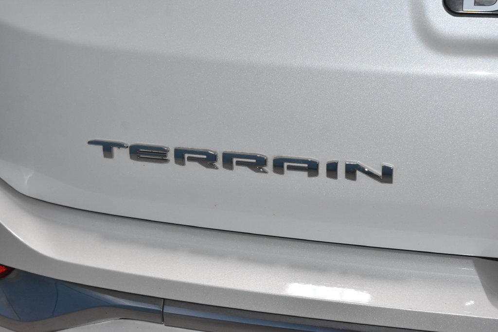 Used 2023 GMC Terrain Denali w/ Denali Premium Package AWD/4WD image 30