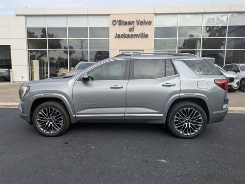 Used 2026 GMC Terrain Denali image 3