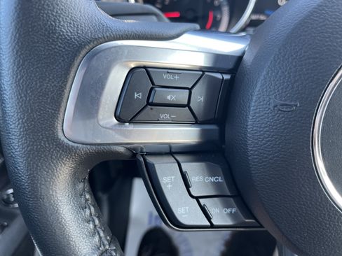 Used 2021 Ford Mustang Coupe RWD image 18