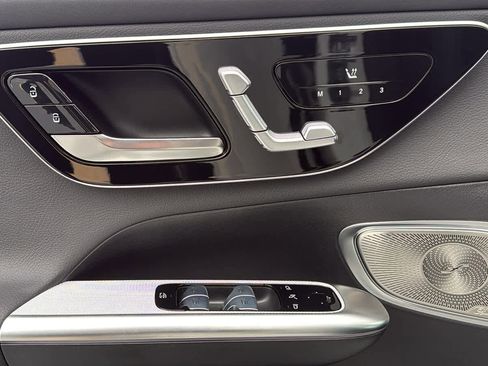 New 2026 Mercedes-Benz GLC 350e 4MATIC image 18