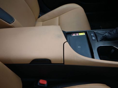 Certified 2023 Lexus ES 300h w/ Premium Package image 27