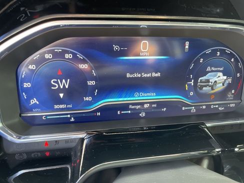 Used 2024 Chevrolet Silverado 1500 LT Trail Boss w/ Convenience Package II AWD/4WD image 22