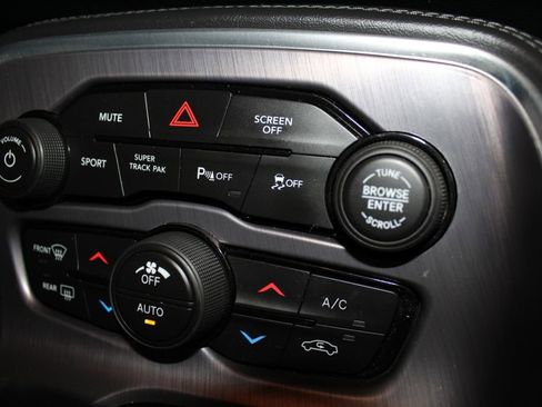 Used 2018 Dodge Challenger R/T Scat Pack image 15