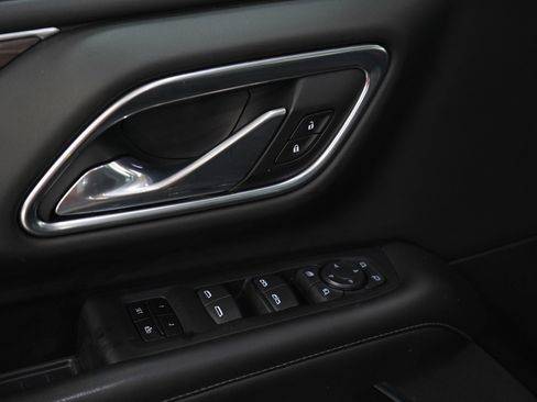 Used 2021 Chevrolet Tahoe Z71 image 22