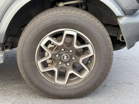 Used 2024 Ford Bronco Outer Banks AWD/4WD image 10