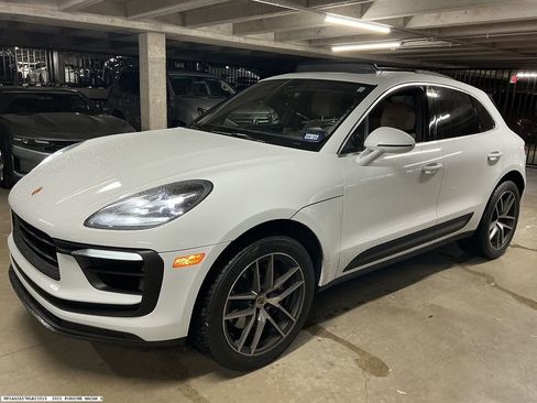 Used 2022 Porsche Macan S AWD/4WD image 4