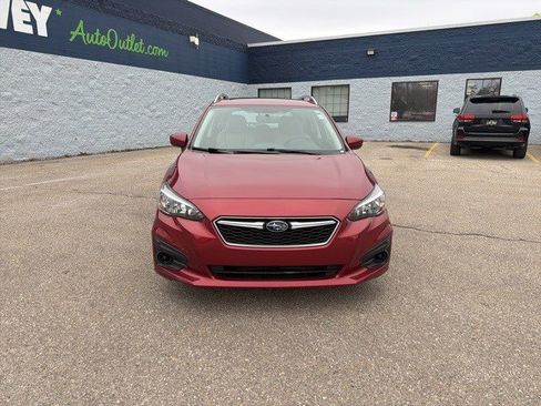 Used 2018 Subaru Impreza 2.0i Premium image 8