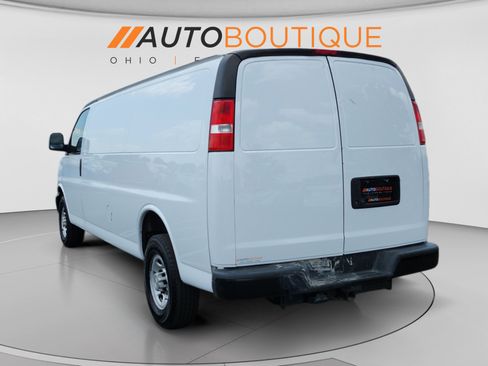 Used 2021 Chevrolet Express 3500 Extended w/ Driver Convenience Package RWD image 3