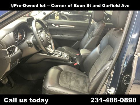 Used 2019 MAZDA CX-5 Touring image 14