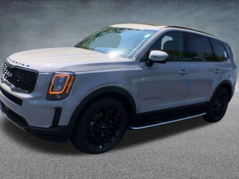 Used 2022 Kia Telluride EX w/ EX Premium Package image 9