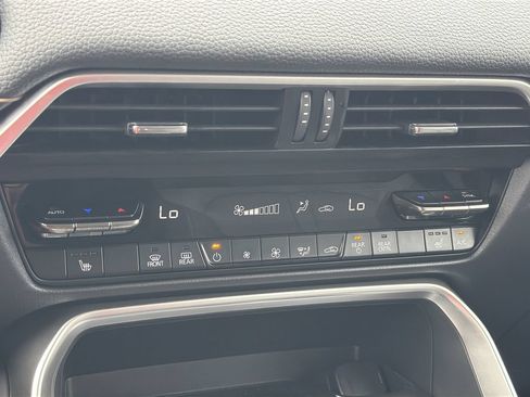 Used 2025 MAZDA CX-90 Plug-In Hybrid w/ Preferred AWD/4WD image 25