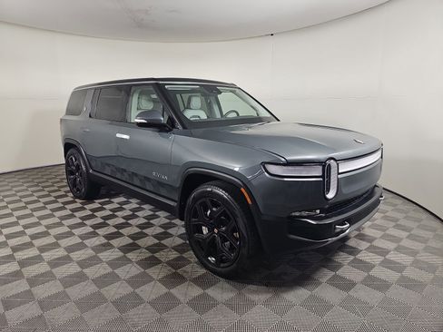Used 2024 Rivian R1S Adventure image 7