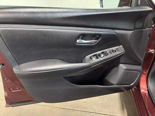 Used 2025 Nissan Sentra SV FWD image 21