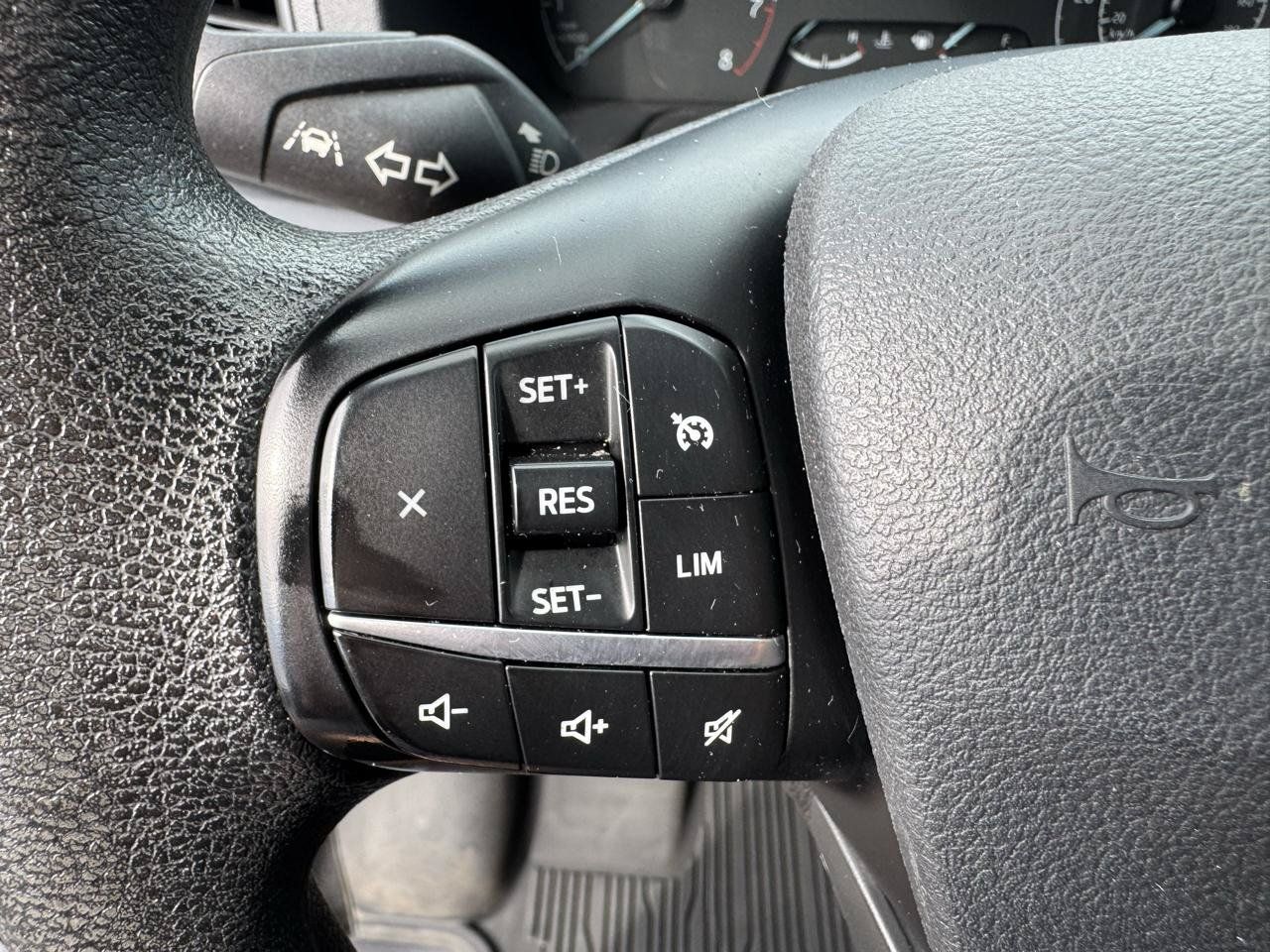 Used 2023 Ford Transit 250 Low Roof AWD image 32