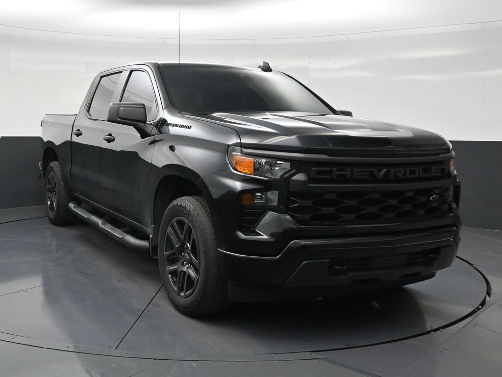 Used 2024 Chevrolet Silverado 1500 Custom w/ Turbomax Blackout Package RWD image 7