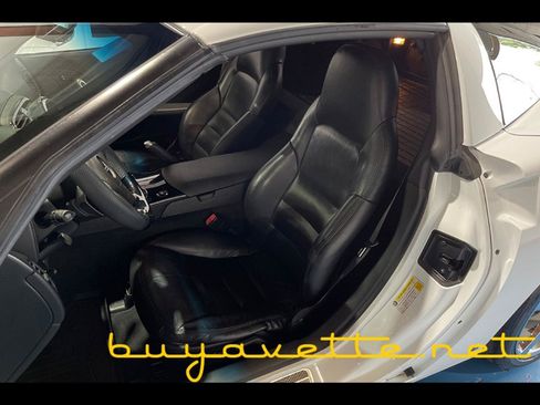 Used 2009 Chevrolet Corvette Coupe w/ Roof Package RWD image 18