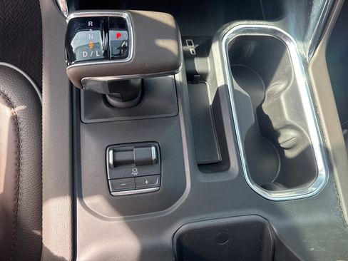 Used 2024 GMC Sierra 1500 Denali w/ Technology Package image 30