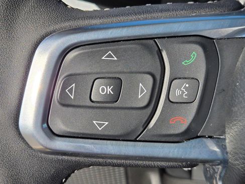 Used 2025 Jeep Wrangler Unlimited Sahara w/ Safety Group image 15