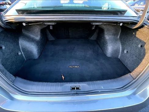 Used 2024 Nissan Altima 2.5 SV image 21