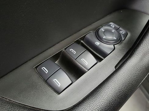 Used 2022 Chevrolet Blazer LT image 19