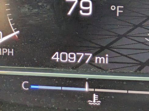 Used 2023 GMC Yukon Denali Ultimate image 36