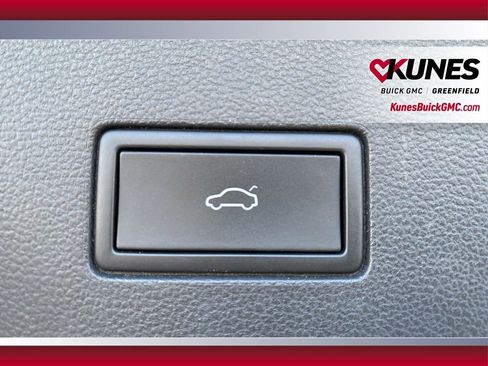 Used 2024 Volkswagen Atlas SE image 41