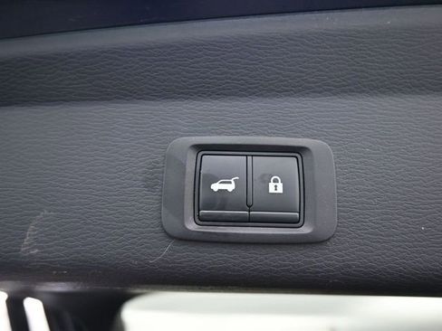 Used 2022 Mitsubishi Outlander SE image 9