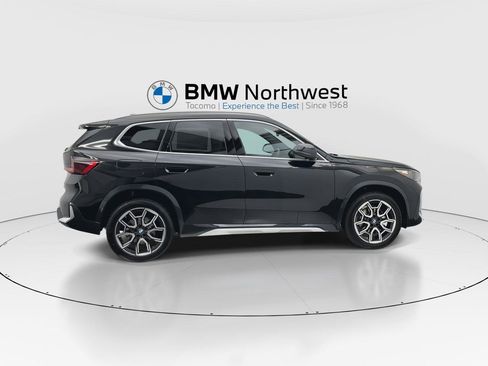 Used 2025 BMW X1 xDrive28i w/ Premium Package image 4
