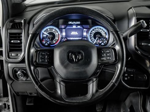 Used 2022 RAM 3500 Limited AWD/4WD image 17