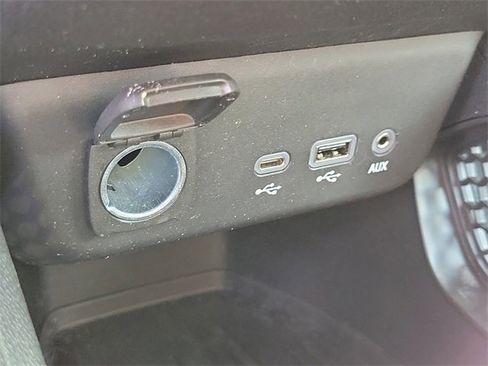 Used 2023 Chevrolet TrailBlazer LT w/ Convenience Package image 28