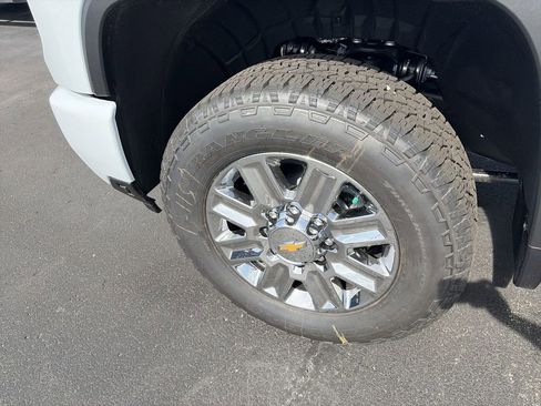 New 2026 Chevrolet Silverado 3500 High Country w/ High Country Premium Package AWD/4WD image 10