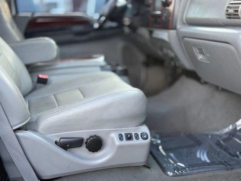 Used 2005 Ford F250 Lariat AWD/4WD image 27
