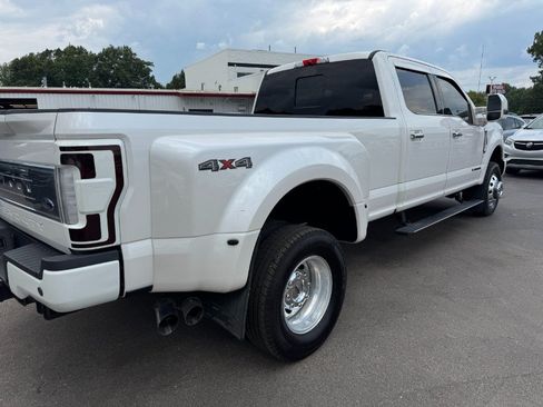 Used 2017 Ford F350 Platinum w/ Platinum Ultimate Package AWD/4WD image 11
