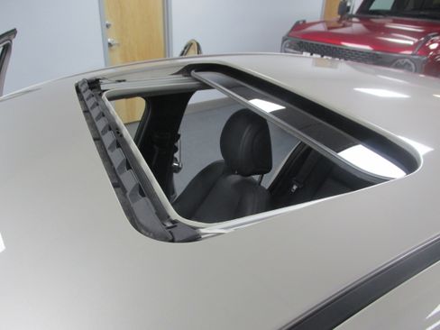 Used 2024 MAZDA MAZDA3 s image 19