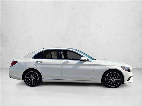 Used 2021 Mercedes-Benz C 300 Sedan image 4