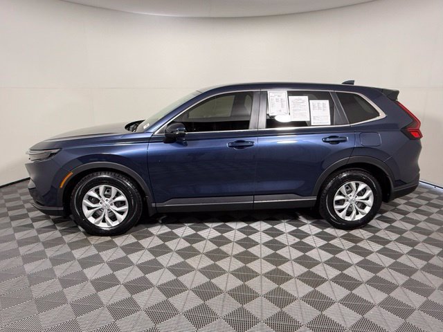 Used 2025 Honda CR-V LX image 3