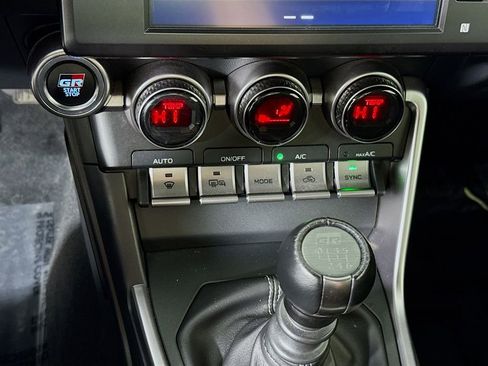 Certified 2023 Toyota GR86 w/ ALL Weather Mat Package (TMS) RWD image 8