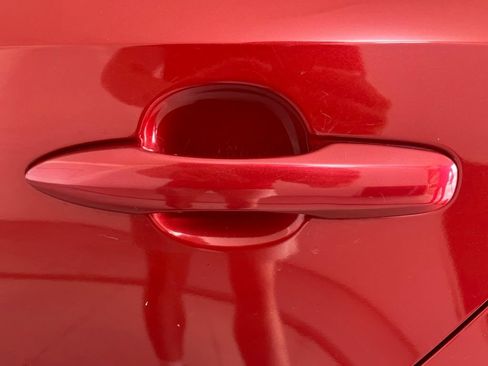Used 2021 Toyota Corolla LE FWD image 39