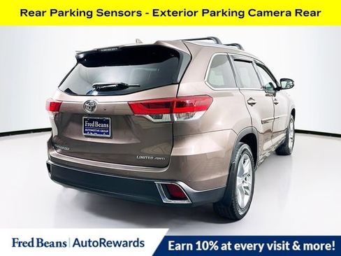 Used 2019 Toyota Highlander Limited image 7
