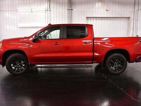Used 2024 Chevrolet Silverado 1500 RST AWD/4WD image 4