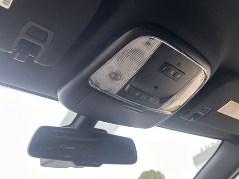 Used 2014 Dodge Durango R/T w/ Technology Group AWD/4WD image 24
