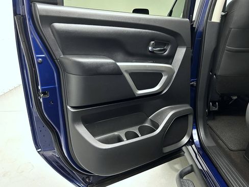 Used 2023 Nissan Titan SV w/ SV Convenience Package AWD/4WD image 20