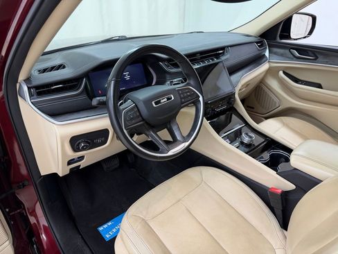 Used 2021 Jeep Grand Cherokee L Limited image 24