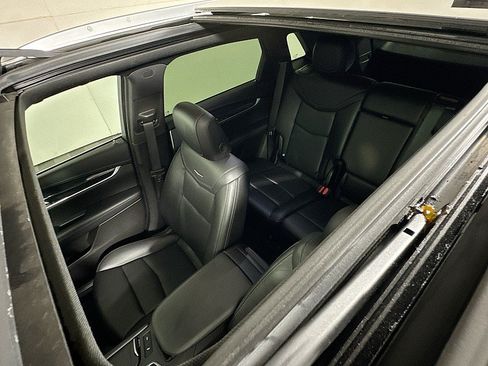 Used 2022 Cadillac XT5 Premium Luxury AWD/4WD image 14