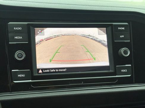 Used 2024 Volkswagen Jetta SE FWD image 27