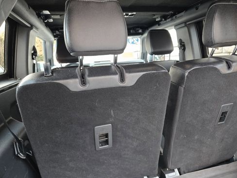 Used 2024 Ford Bronco Black Diamond image 11