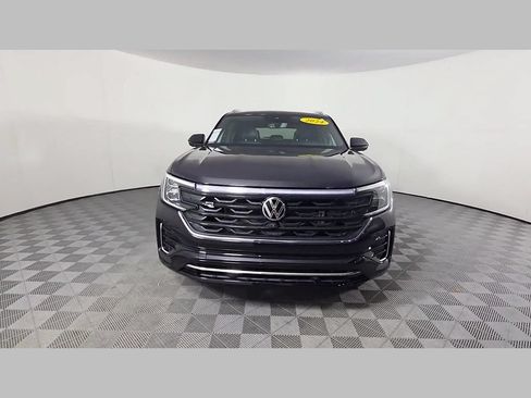 Used 2024 Volkswagen Atlas Cross Sport SEL Premium R-Line AWD/4WD image 49